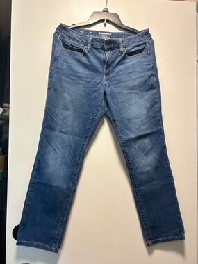 SONOMA Straight Leg Women's Jeans in Medium Blue Wash